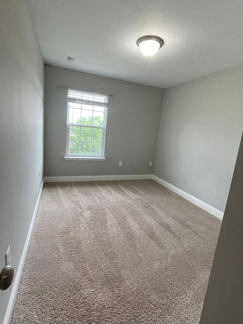 Townhouse for rent at 122 Iron Horse Dr E, Crestview, FL 32539