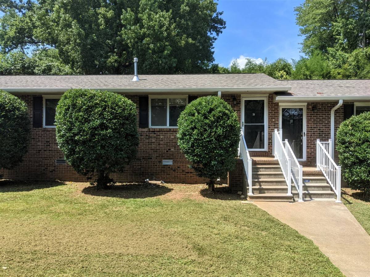 Apartment for rent at 3906 Lexington Dr, Raleigh, NC 27606