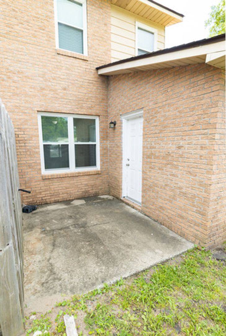 Apartment for rent at 1370 Remount Rd, Charleston, SC 29406