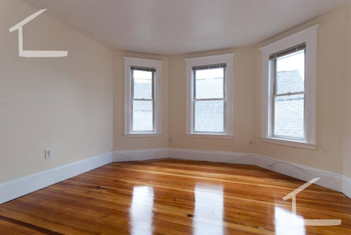 Apartment for rent at 36 Brackett St #4, Brighton, MA 02135