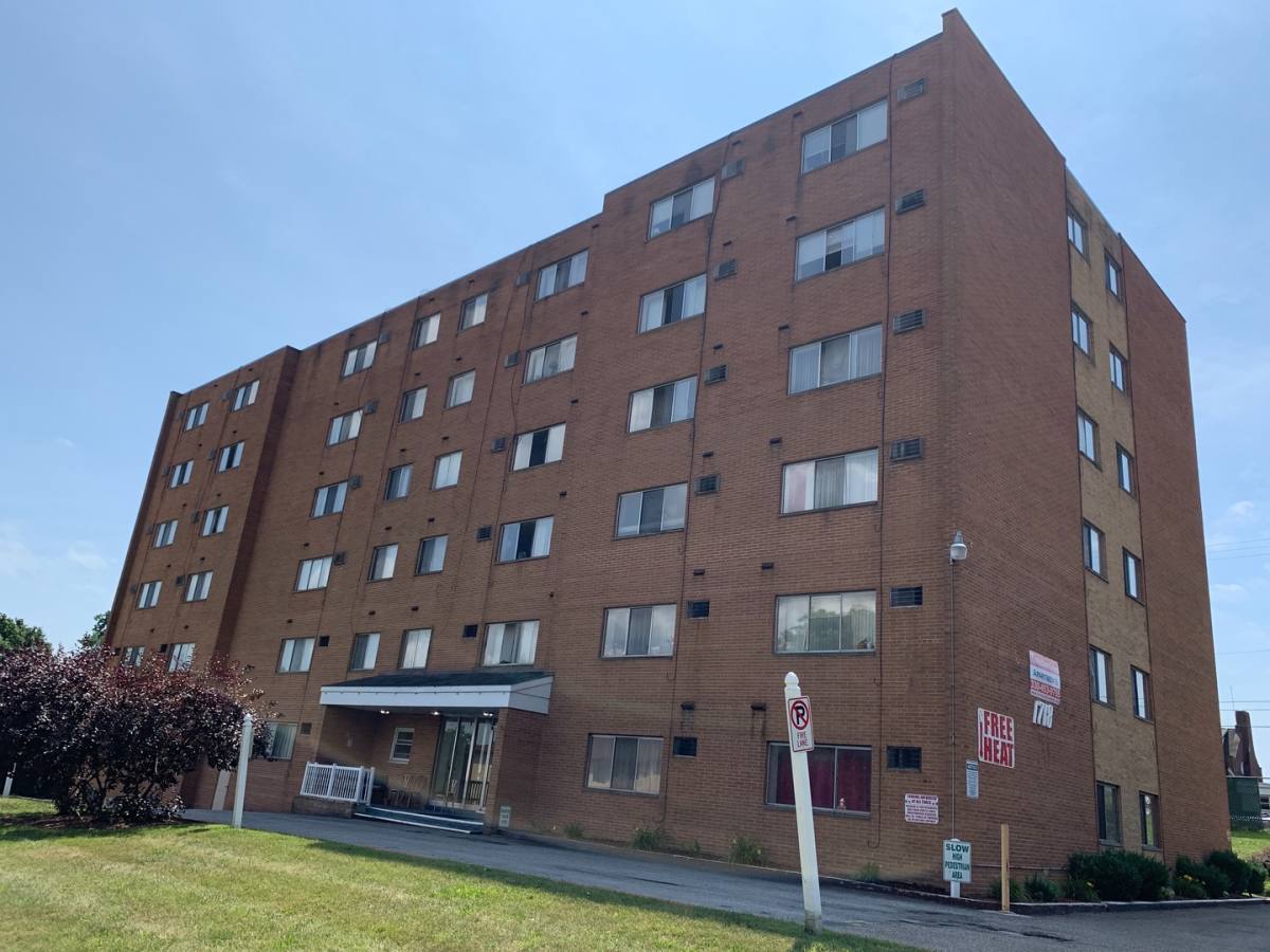 Apartment for rent at 1718 Market Ave N, Canton, OH 44714