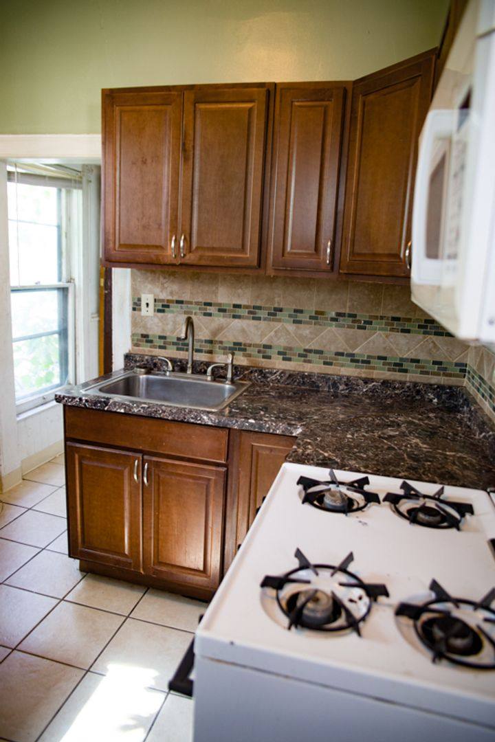 Apartment for rent at 524 8th Ave SE, Minneapolis, MN 55414