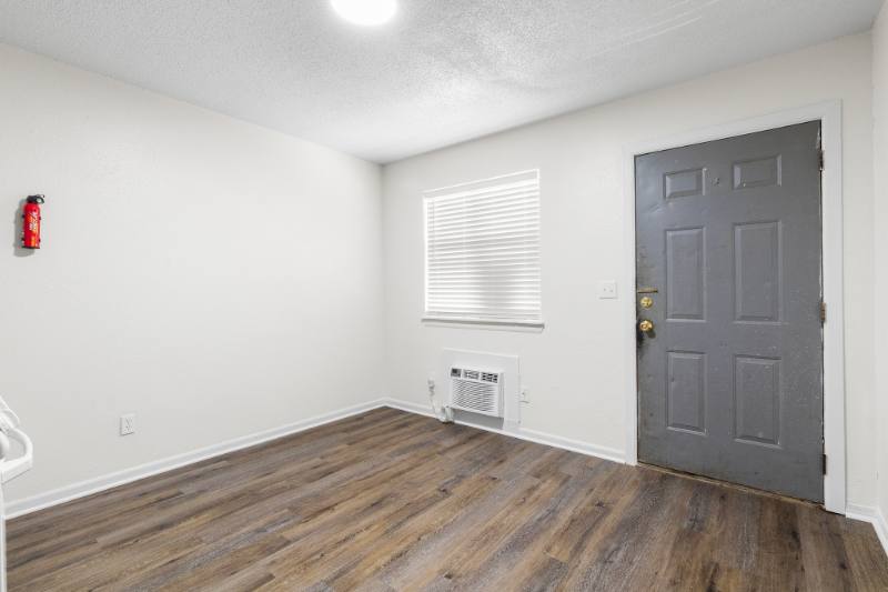 Apartment for rent at 901 N Gaskill St, Huntsville, AR 72740