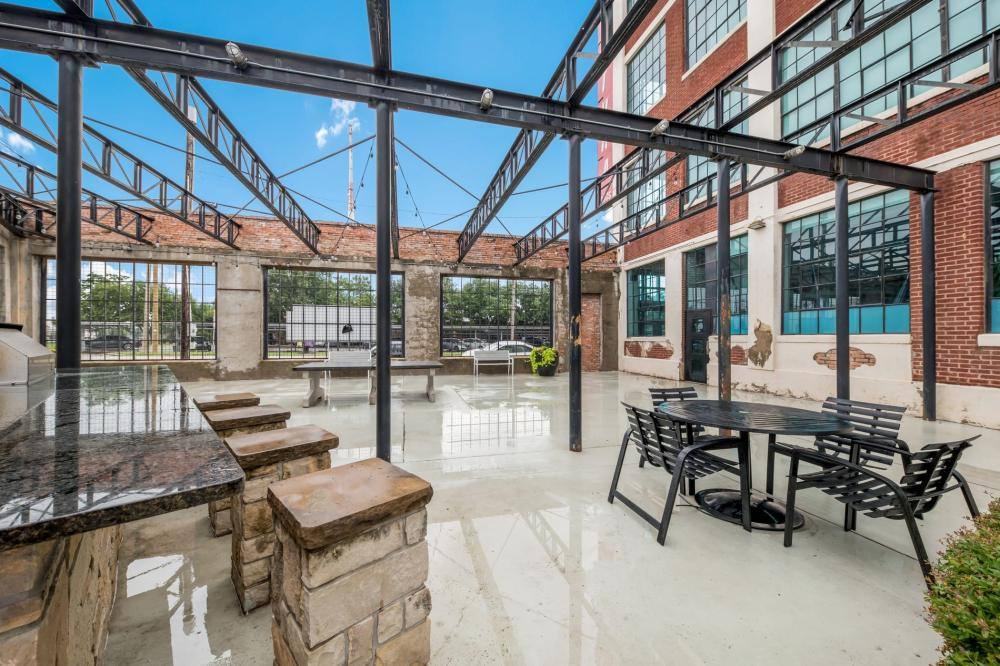 Apartment for rent at 3221 Commerce St, Dallas, TX 75226