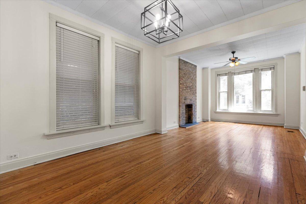 Apartment for rent at 3046 N Kenmore Ave #1, Chicago, IL 60657