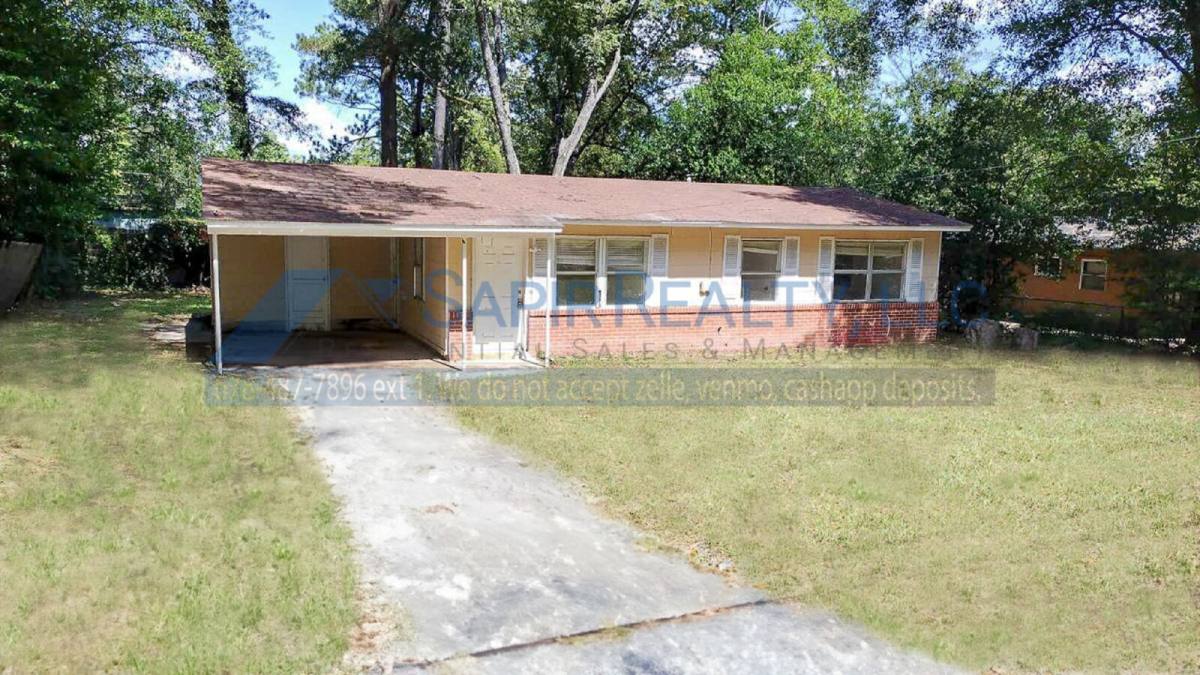 House for rent at 2419 Adger Rd, Macon, GA 31206