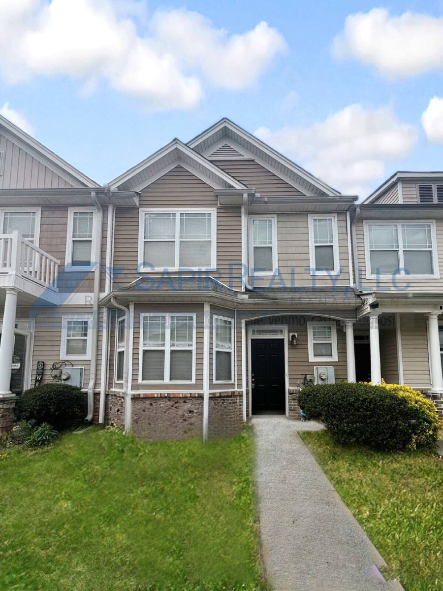 House for rent at 6277 Ellenwood Dr, Rex, GA 30273