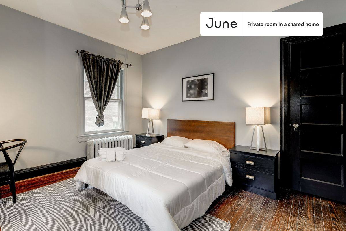 Apartment for rent at 2270 Cathedral Ave NW, Washington, DC 20008
