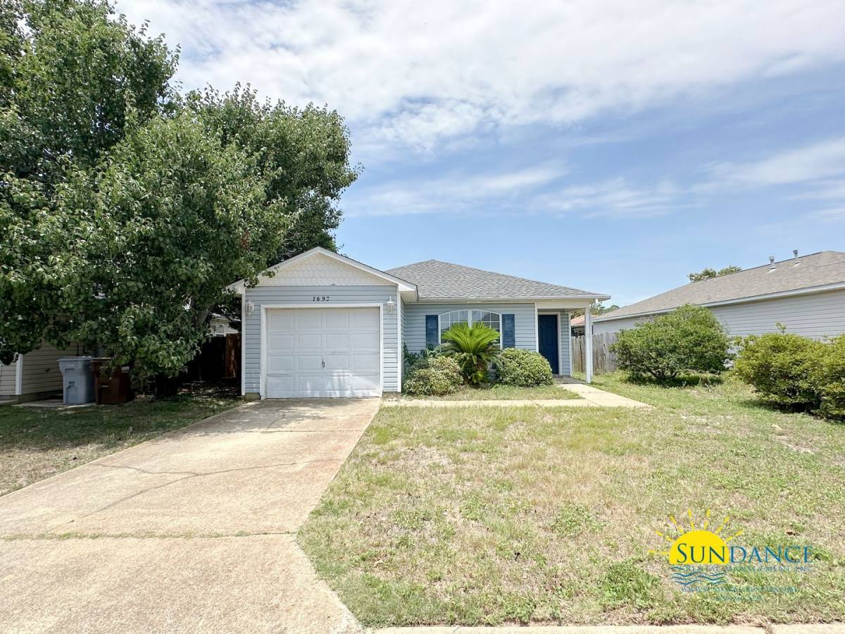 House for rent at 7692 Chablis Circle, Navarre, FL 32566