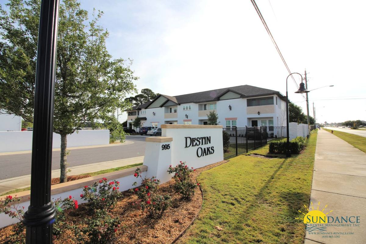 Townhouse for rent at 995 Airport Rd, Destin, FL 32541