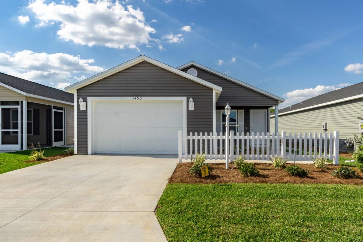 House for rent at 1490 Erika Place, The Villages, FL 32163