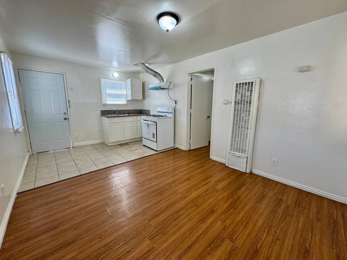 Apartment for rent at 12614-12622 Lambert Rd, Whittier, CA 90602