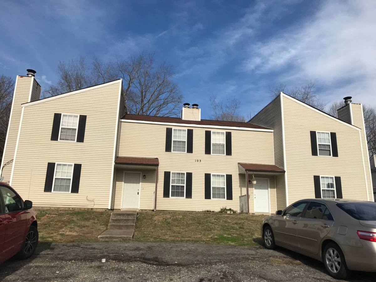 Apartment for rent at 103 Kingsbury Court, Clarksville, TN 37040