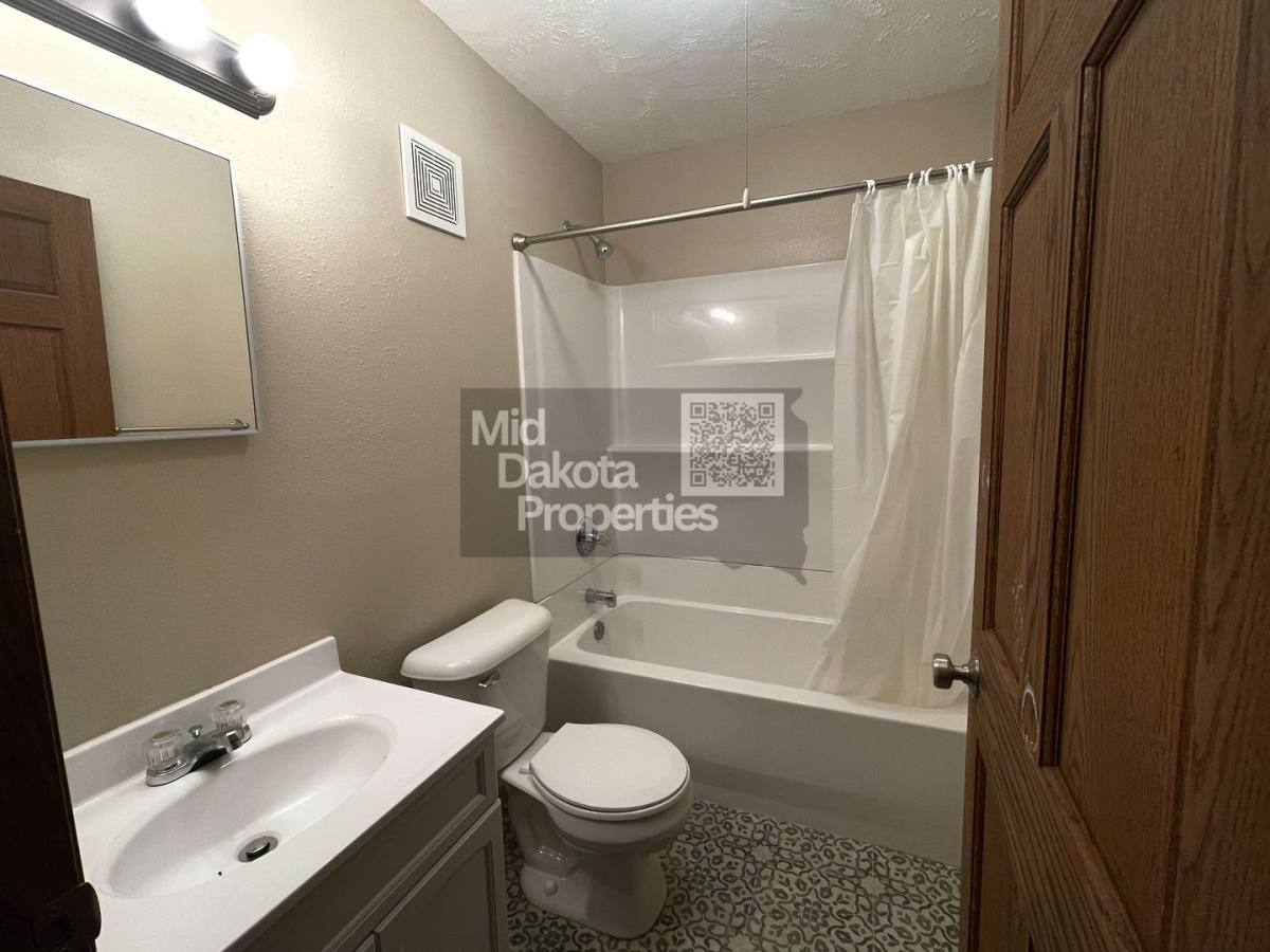 Apartment for rent at 420 E 6th, Mitchell, SD 57301