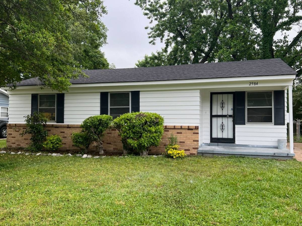 House for rent at 2984 Cherry Rd, Memphis, TN 38118