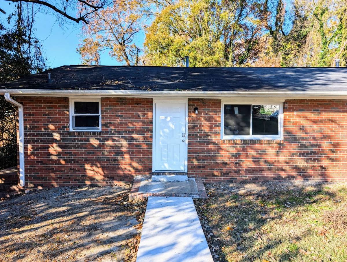 Apartment for rent at 1100 Rosedale Ave, Durham, NC 27707