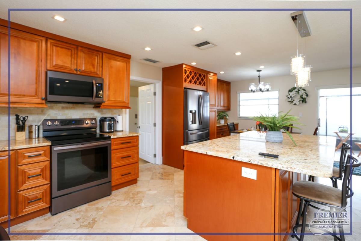 House for rent at 698 107th Ave N, Naples, FL 34108