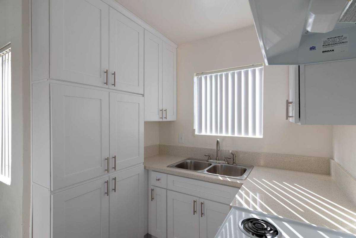 Apartment for rent at 8123 Sepulveda Blvd, Panorama City, CA 91402
