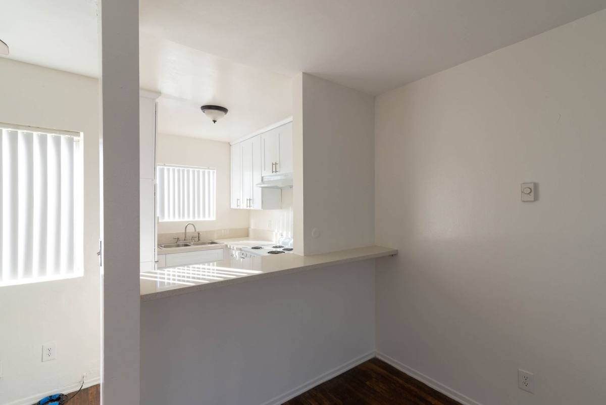 Apartment for rent at 8123 Sepulveda Blvd, Panorama City, CA 91402