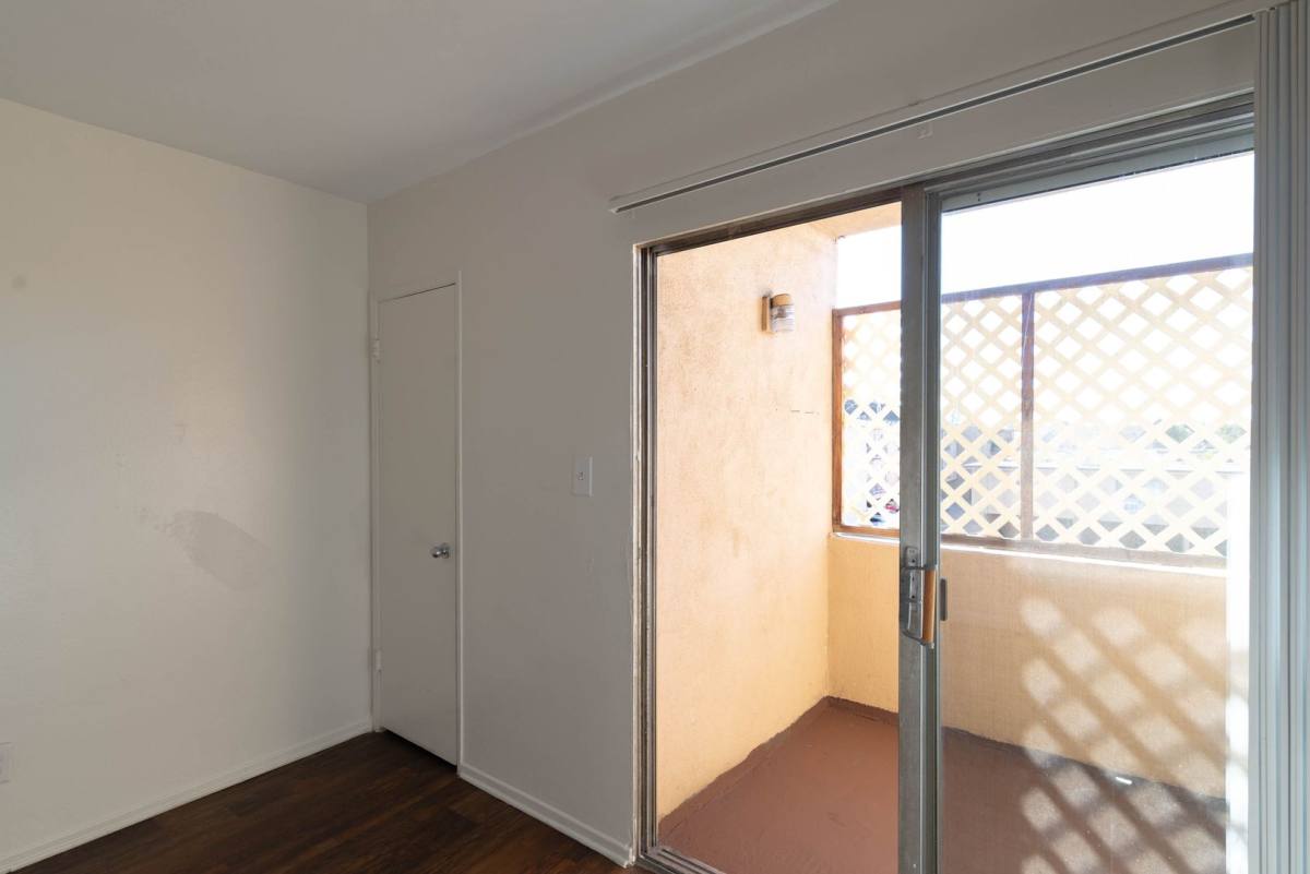 Apartment for rent at 8123 Sepulveda Blvd, Panorama City, CA 91402