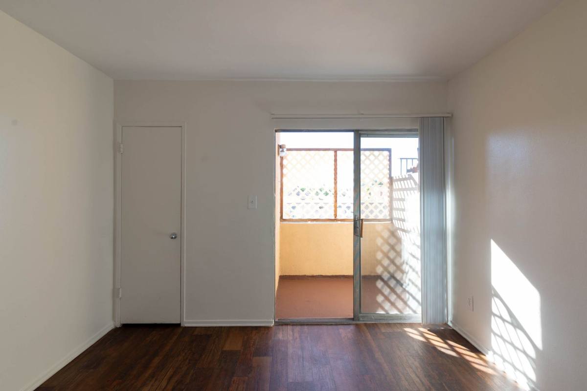 Apartment for rent at 8123 Sepulveda Blvd, Panorama City, CA 91402