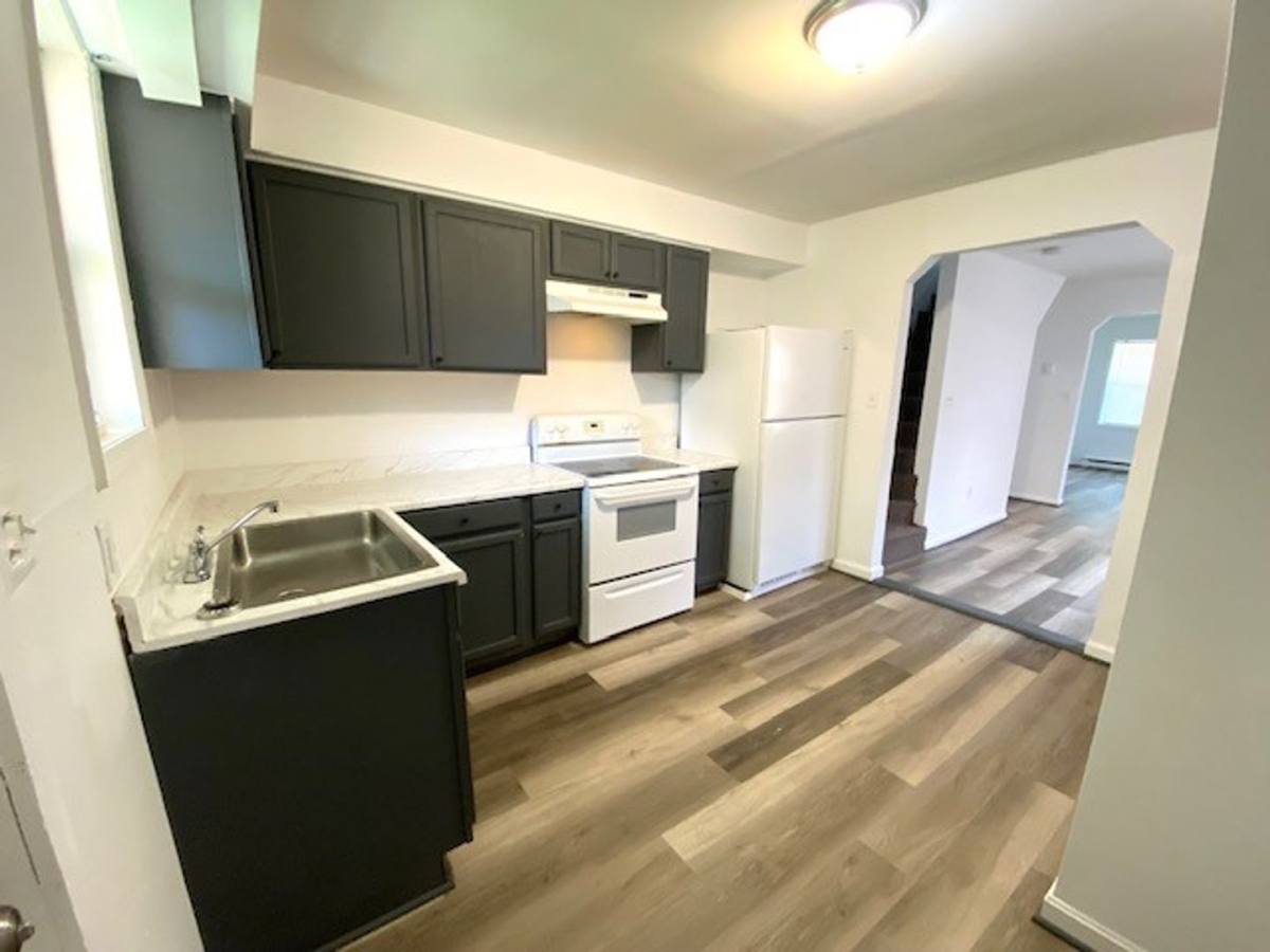 Apartment for rent at 308-310 Jonathan St, Hagerstown, MD 21740