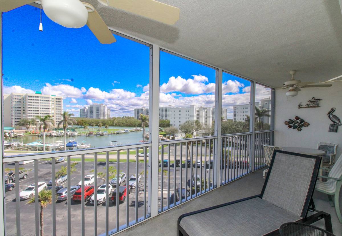 Condo for rent at 1 Bluebill Ave, Naples, FL 34108