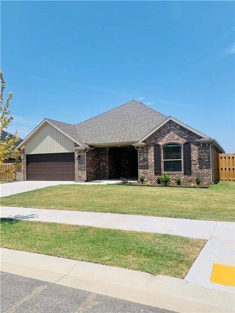 House for rent at 4304 W Newton Ave, Fayetteville, AR 72704