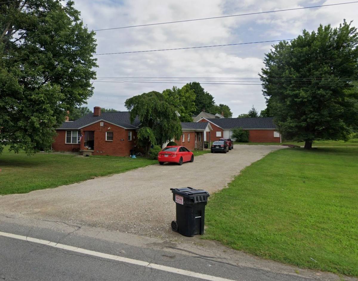 Apartment for rent at 2383 Park Ave E, Mansfield, OH 44903