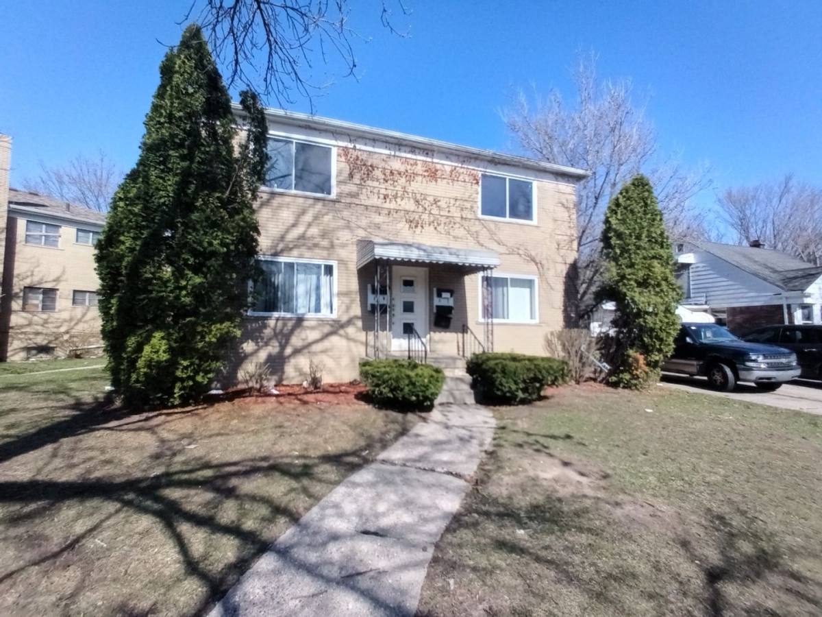 Apartment for rent at 19161 Kelly Rd, Detroit, MI 48224