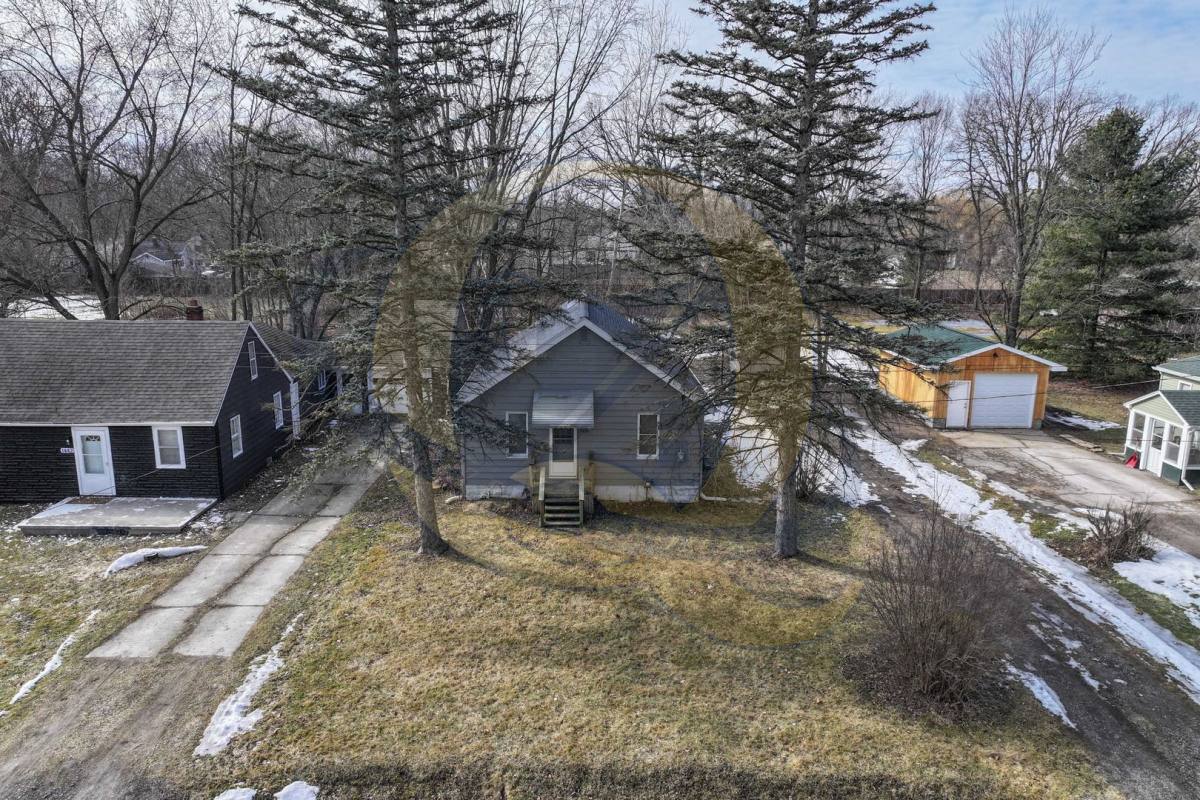 House for rent at 1434 Mintola Ave, Flint, MI 48532