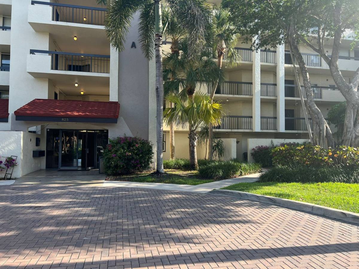 Condo for rent at 825 Egret Circle, Delray Beach, FL 33444