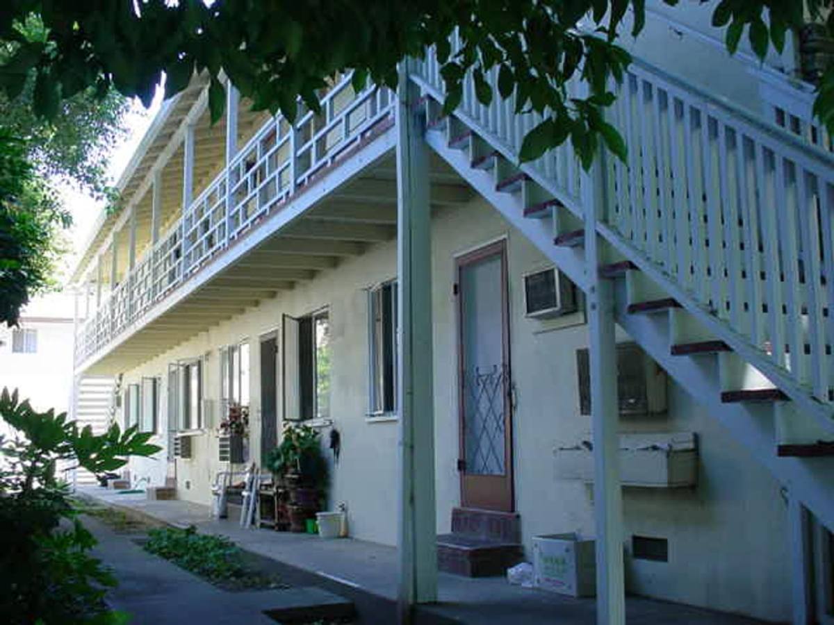 Apartment for rent at 2121 15th St, Sacramento, CA 95818