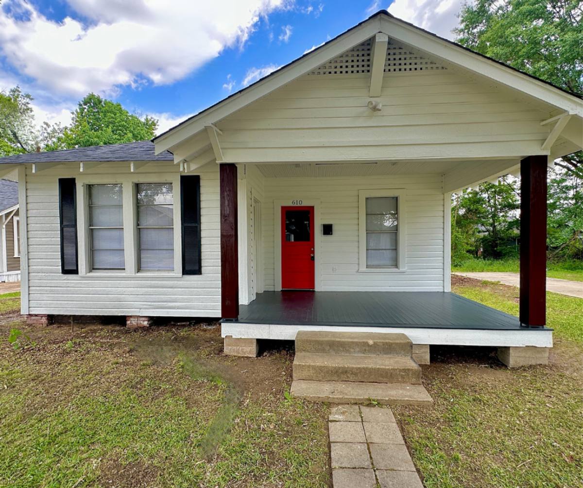 House for rent at 610 N 5th St, West Monroe, LA 71291