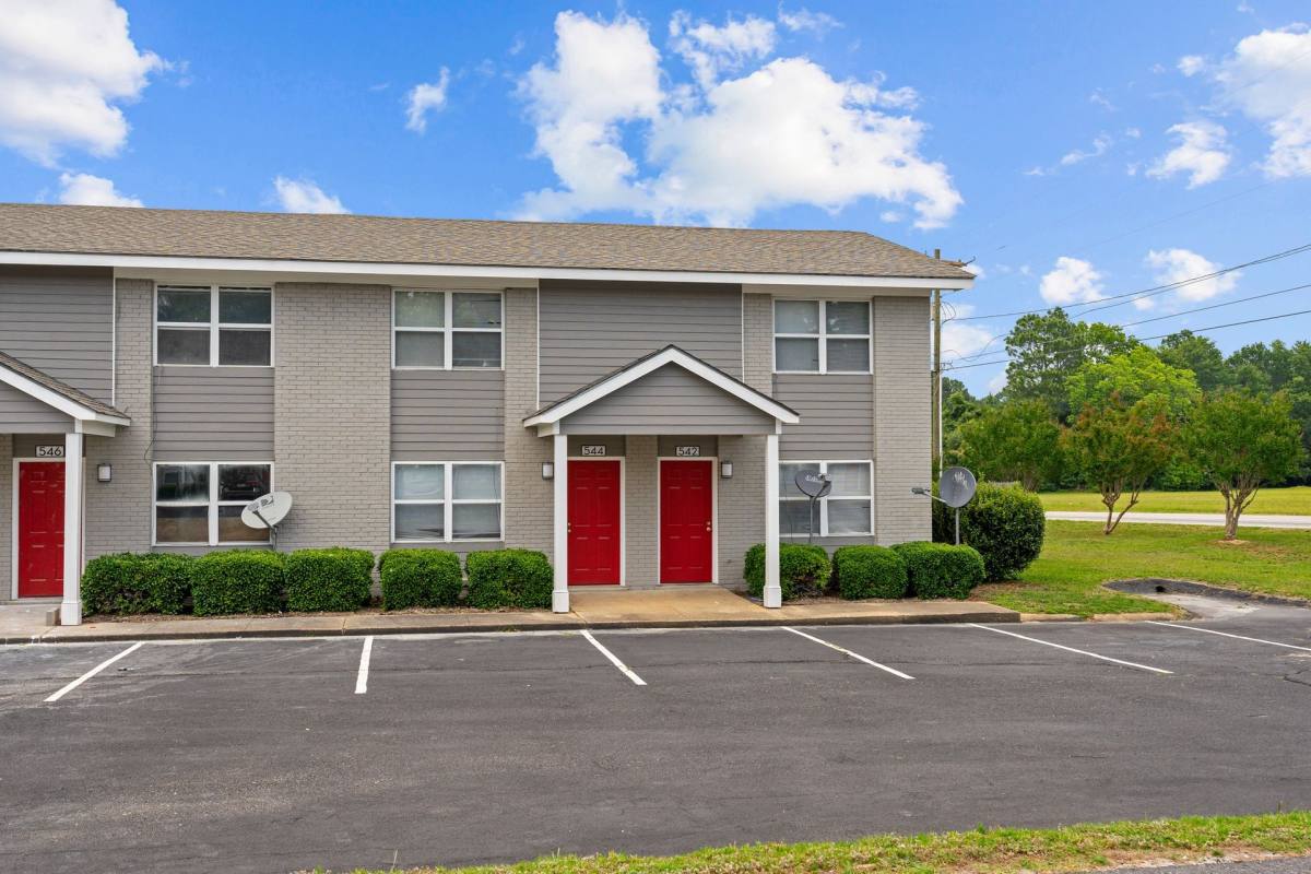Townhouse for rent at 535-561 Braxton Blvd, Fayetteville, NC 28311