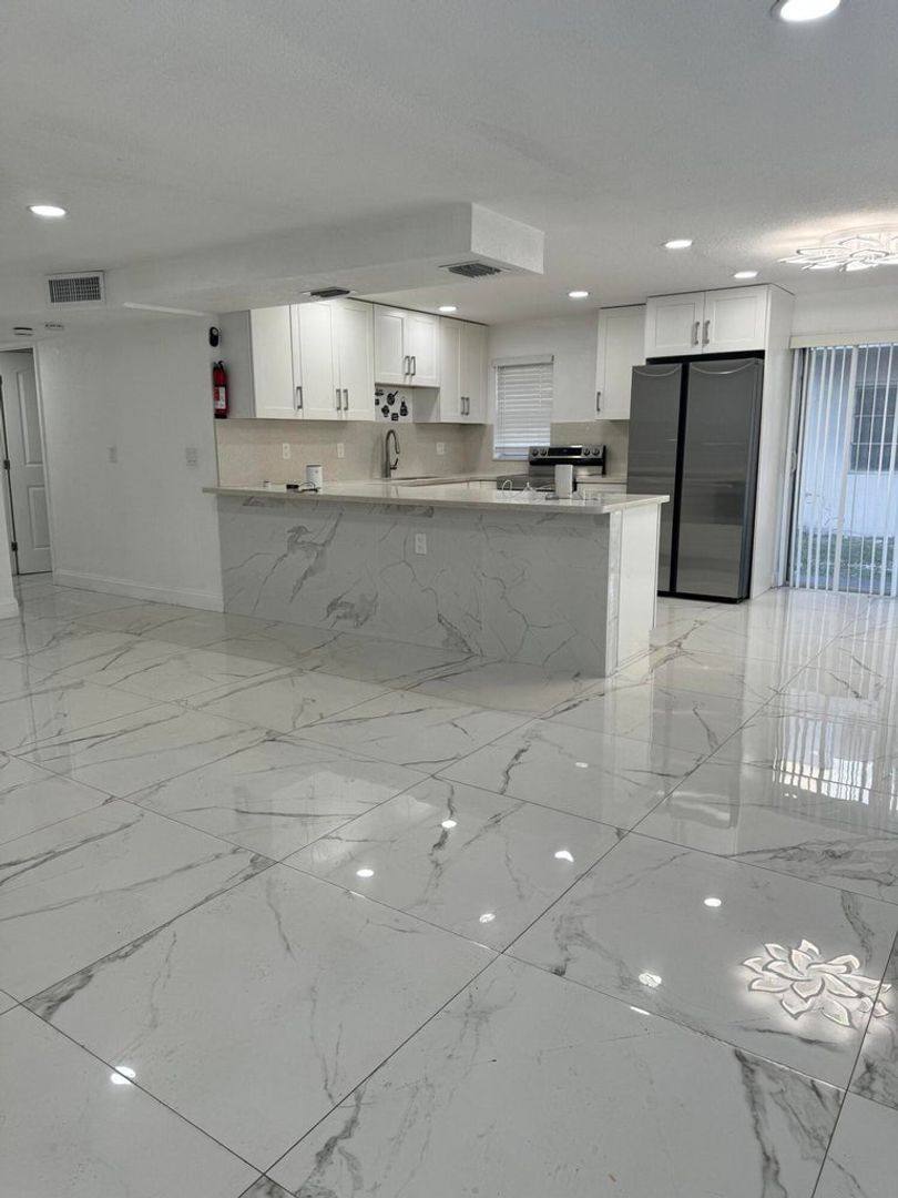 Condo for rent at 5217 NW, Fort Lauderdale, FL 33313