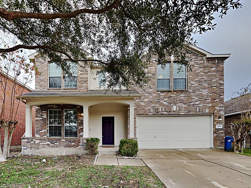 House for rent at 1019 Mule Deer Rd, Forney, TX 75126