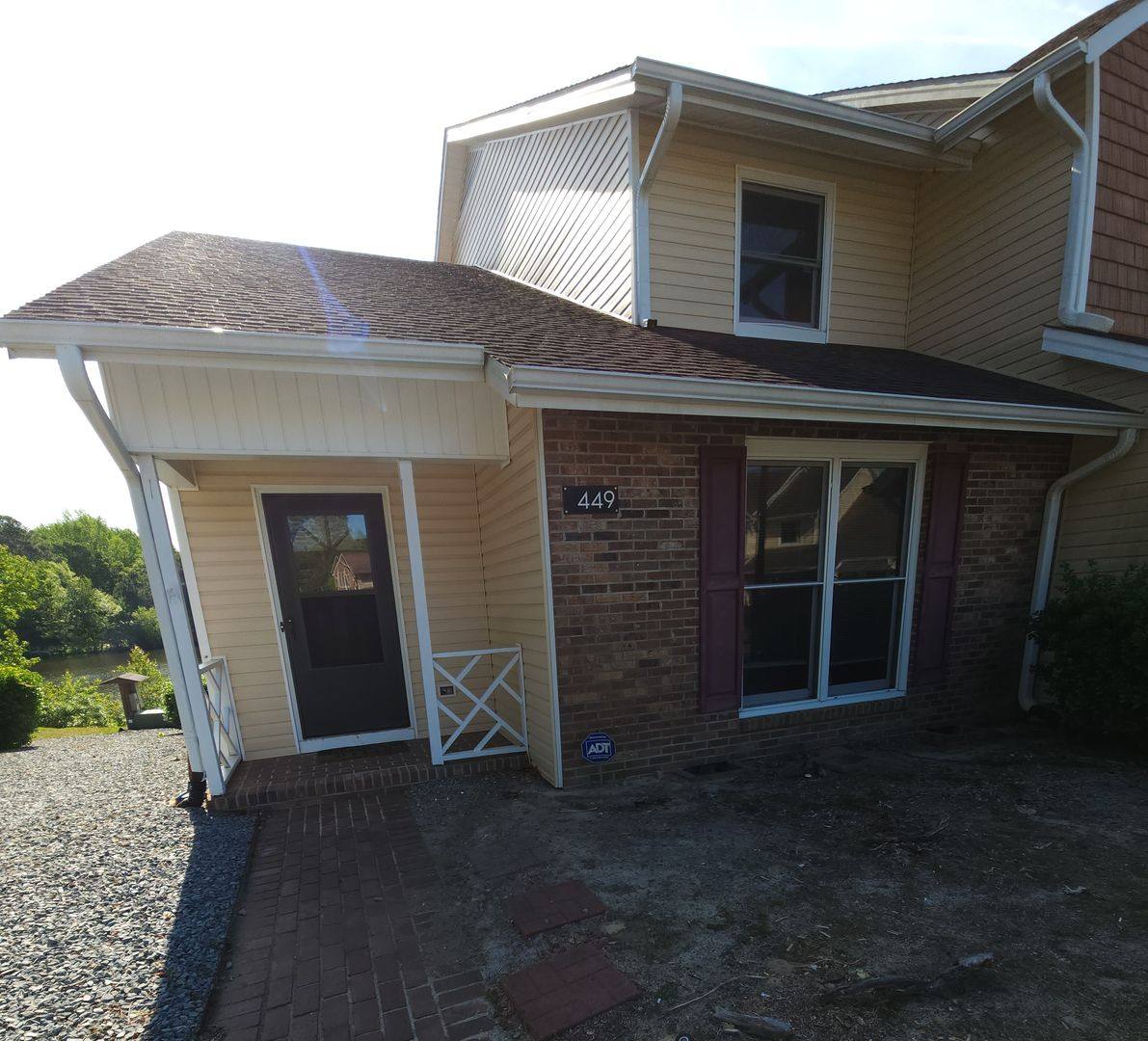 House for rent at 449 Lands End Rd, Fayetteville, NC 28314