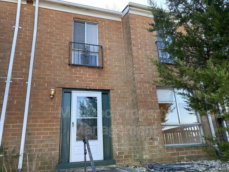 Townhouse for rent at 53 Maple Dr, Stafford, VA 22554