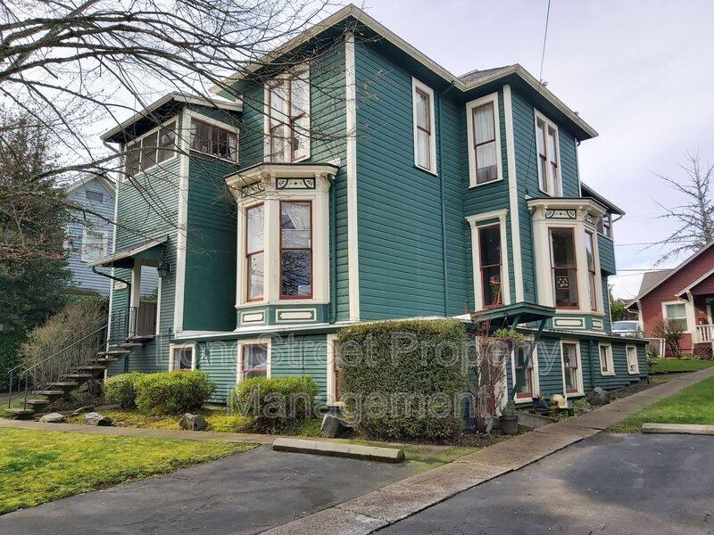 Apartment for rent at 218 NW 21st #2, Corvallis, OR 97330