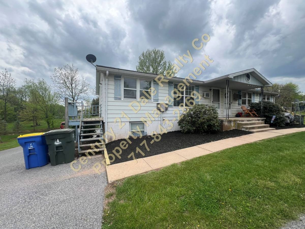 Apartment for rent at 3086 Staunton Ave, Dover, PA 17315