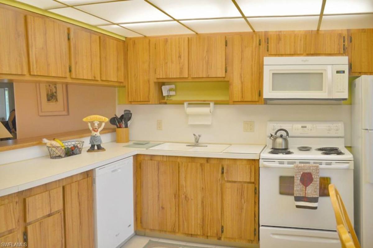 Condo for rent at 135 Palm Dr, Naples, FL 34112