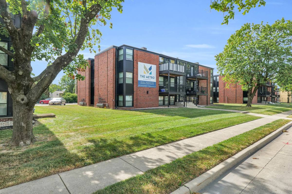 Apartment for rent at 2222 9th St, Charleston, IL 61920