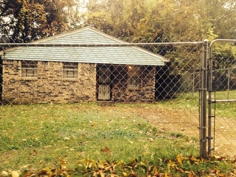 Apartment for rent at 1219 Capital Ave, Memphis, TN 38107