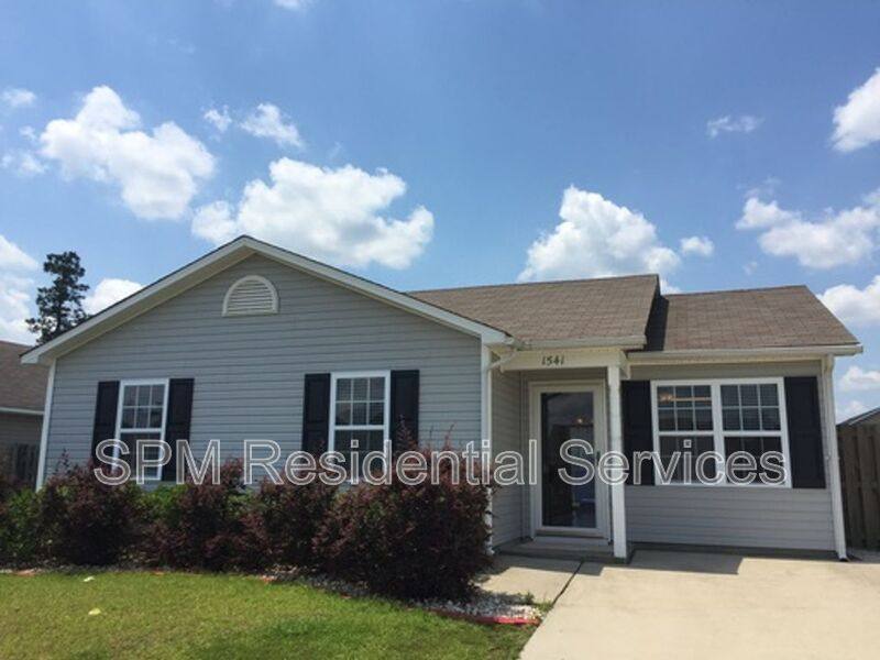 House for rent at 1541 Pine Harbor Way, Leland, NC 28451