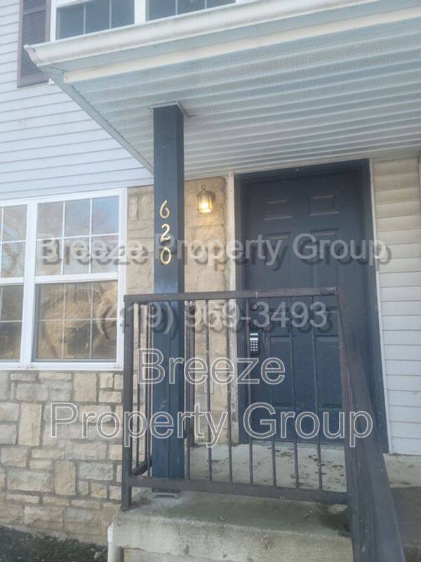 Apartment for rent at 620 Hope St, Lima, OH 45804