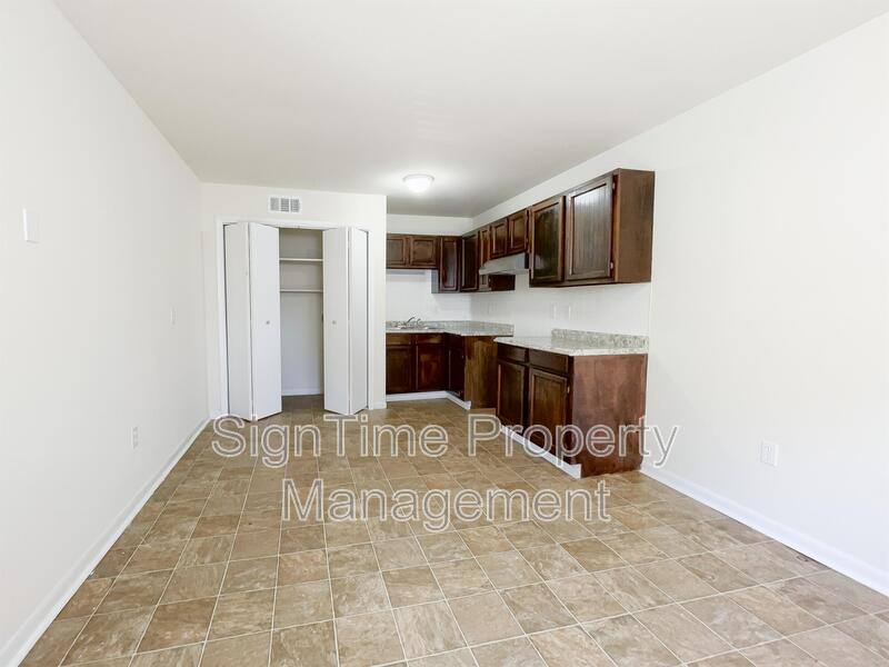 Apartment for rent at 225 Wakefield Rd, Hagerstown, MD 21740