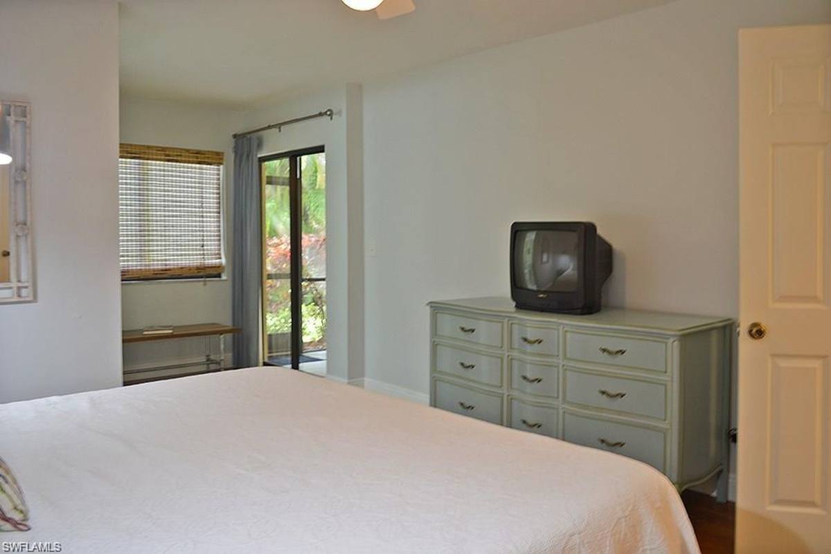 House for rent at 191 Bennington Dr, Naples, FL 34104