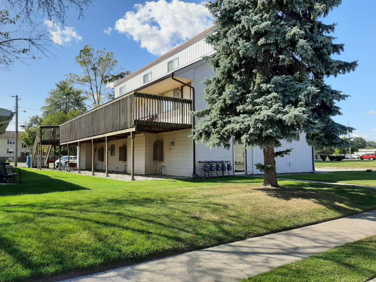 Townhouse for rent at 702 Fourth St, Bowling Green, OH 43402