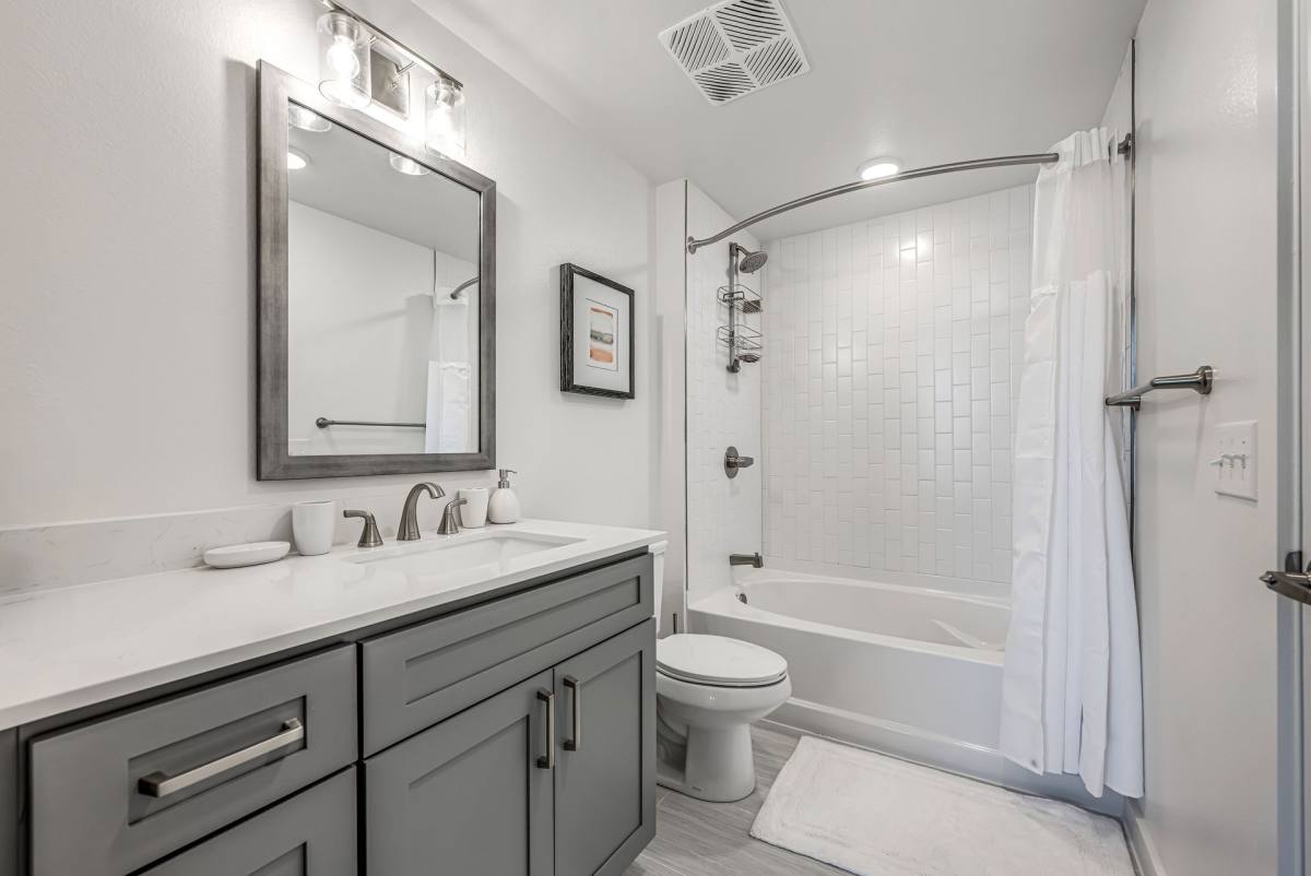 Apartment for rent at 417 E 9th St, Dallas, TX 75203